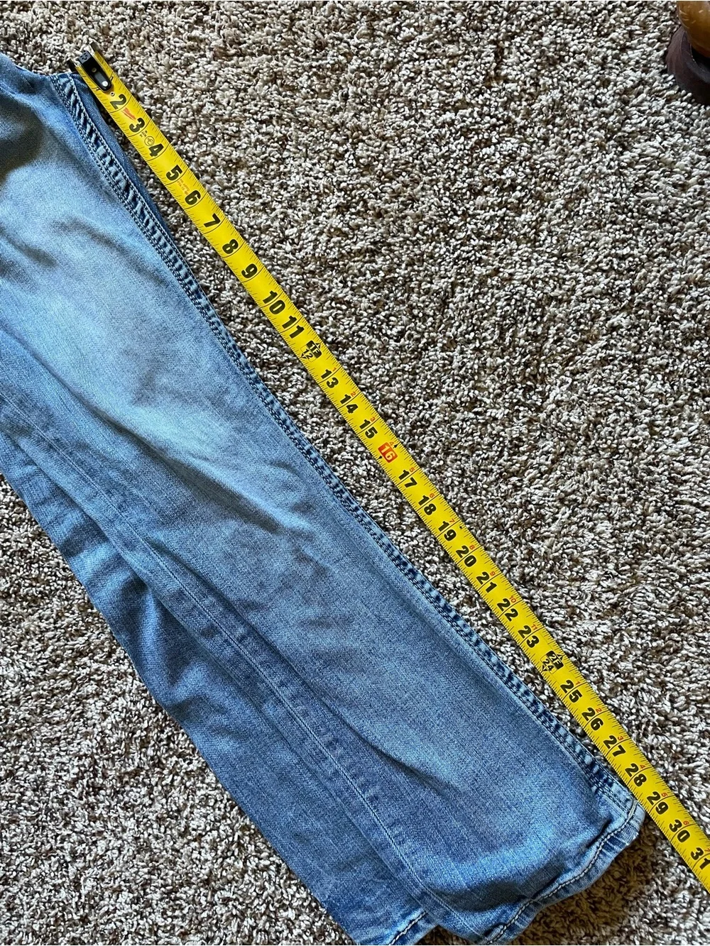 BKE ALEC Straight Leg Light Wash Jeans Men’s 29x30 (measures 28x29) ABP5197